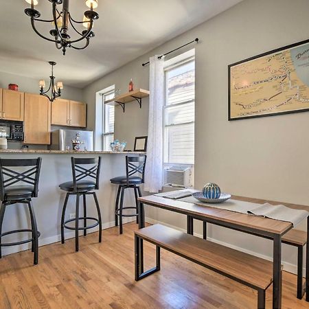 Elegant Chicago Retreat With Spacious Balcony! Exterior photo